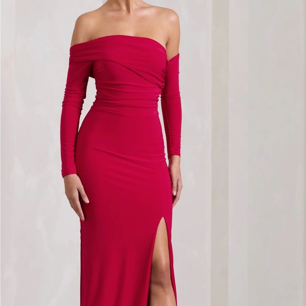 RED RUCHED MAXI DRESS WITH SLEEVES AND SIDE SPLIT - Sz 4